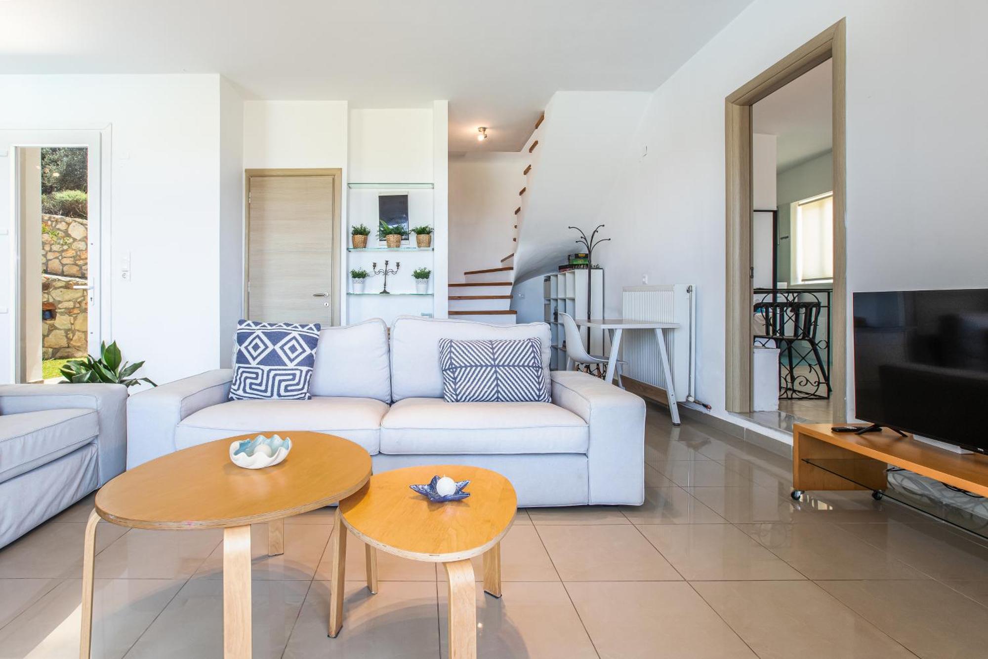 Villa Penelope Galatas  ภายนอก รูปภาพ