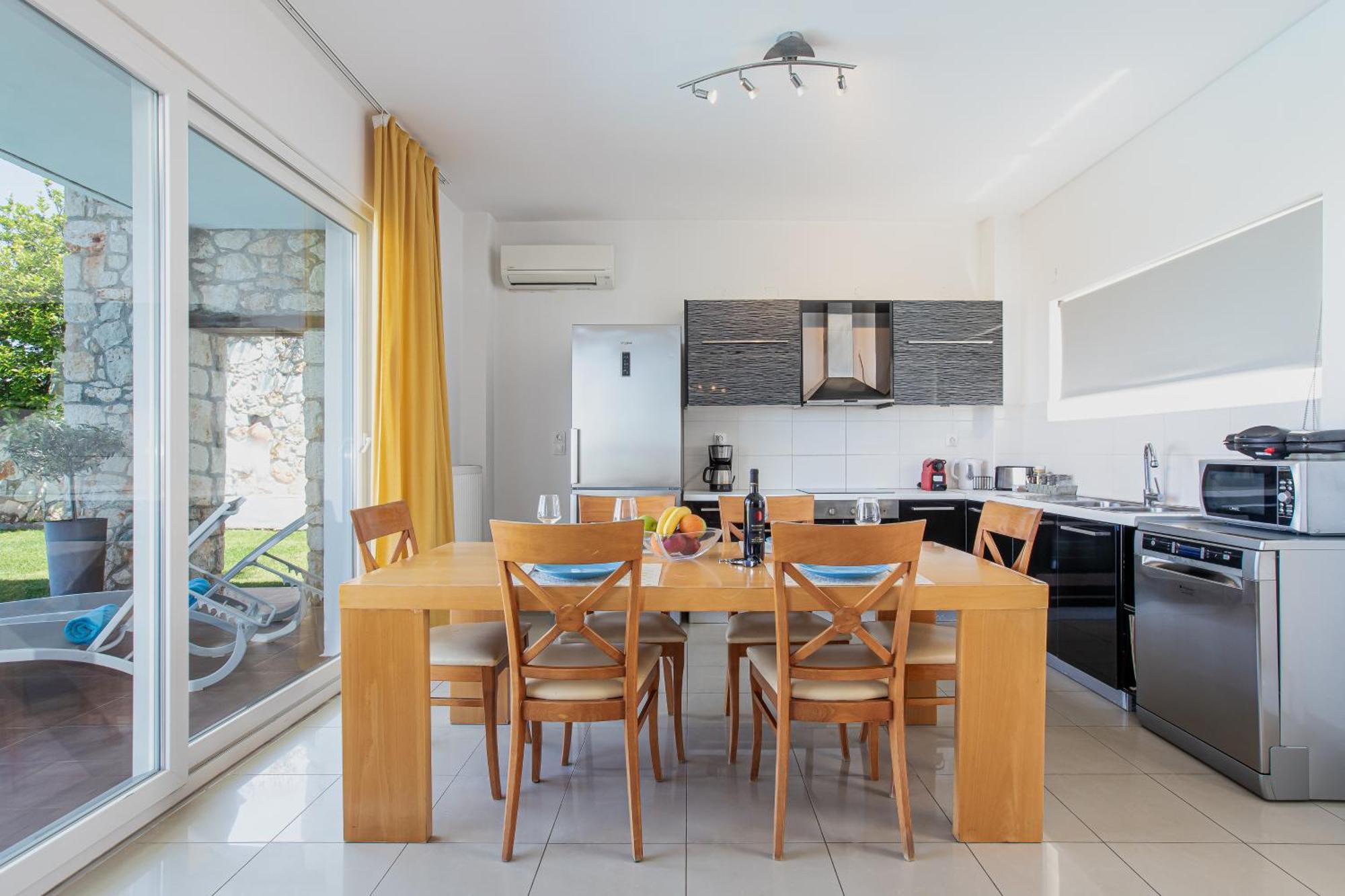 Villa Penelope Galatas  ภายนอก รูปภาพ