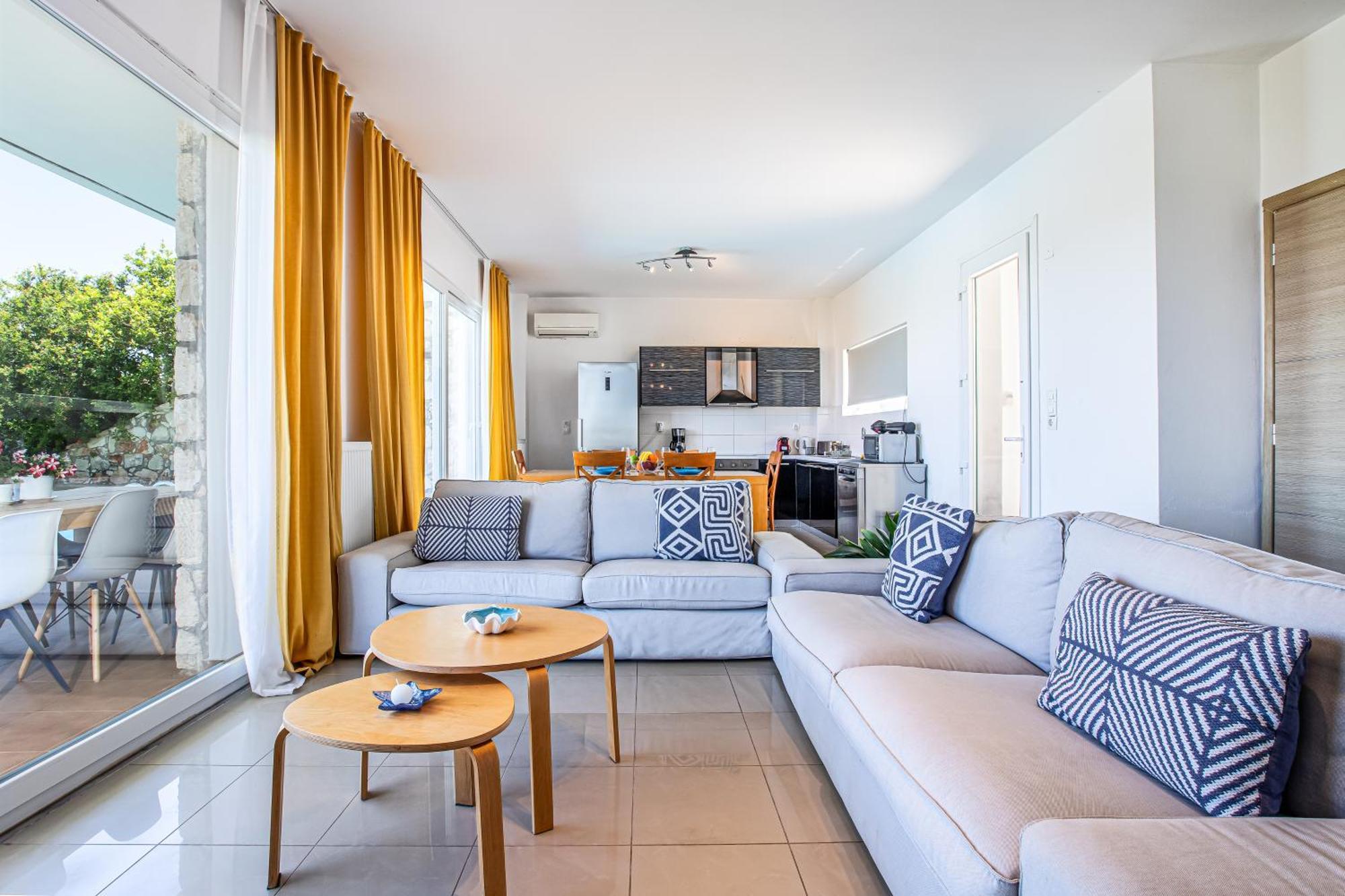 Villa Penelope Galatas  ภายนอก รูปภาพ