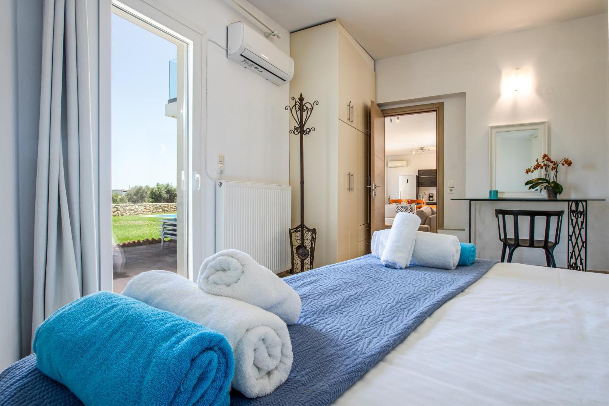 Villa Penelope Galatas  ภายนอก รูปภาพ